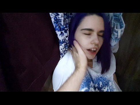 ❤️ Nire ahizpa armairuan aurkitu eta lagundu zion esperma ❌ Porno gurean eu.pornplaybb.ru ❌❤